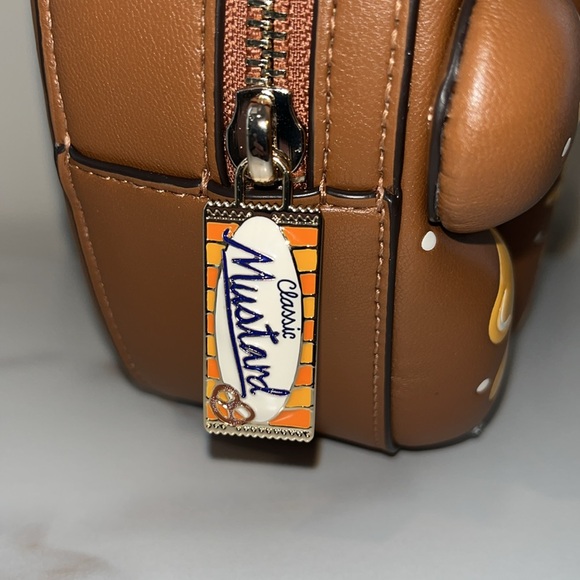 ♠️kate spade 3D Pretzel Big Apple Embellished Puffy Crossbody Bag NWT - Picture 10 of 16